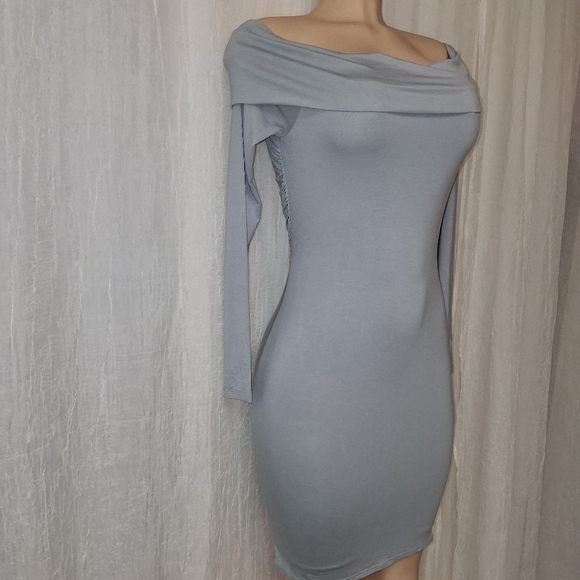 FASHION.NOVA NEW woman Size M Elegant Gray Off-Shoulder Dress - Picture 9 of 15